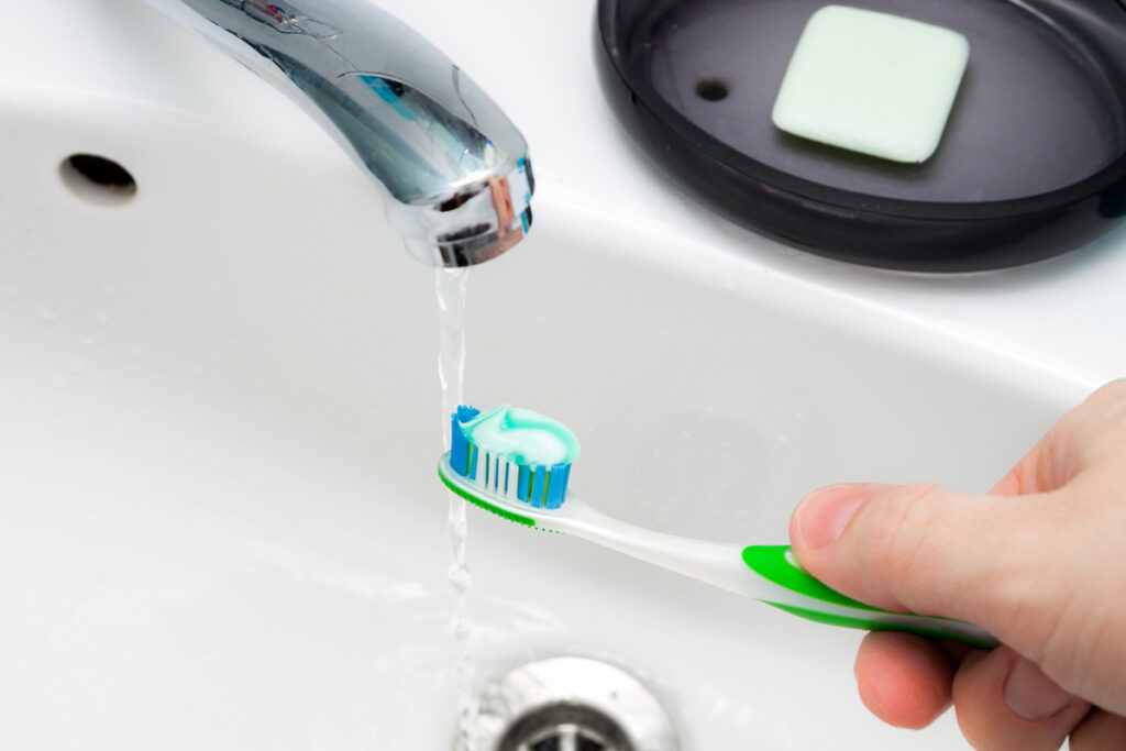 How to Brush Your Teeth and Save Water