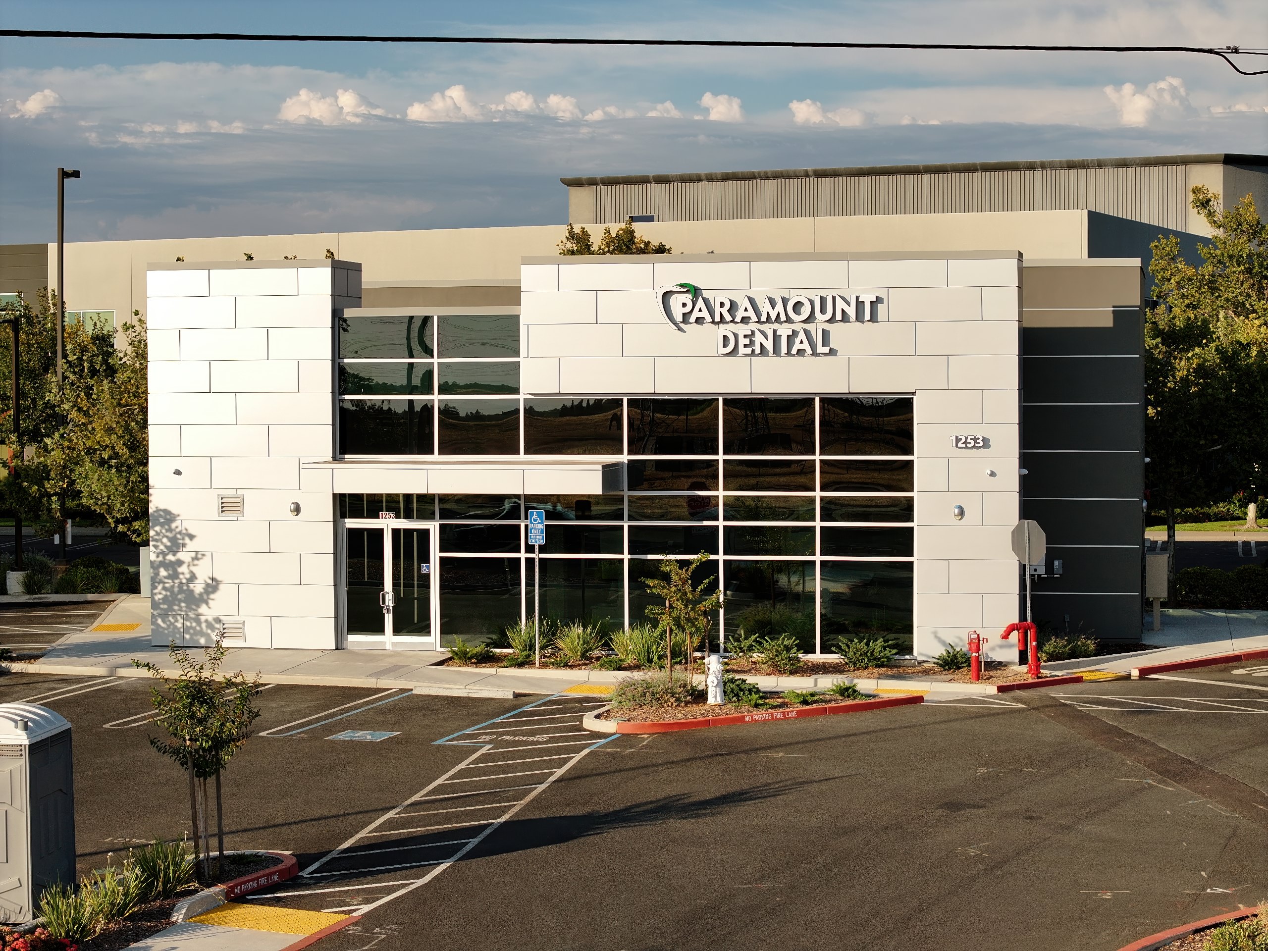 Outside view of Roseville's Paramount Dental building. 
